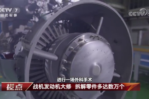 《探秘战鹰“心脏”重生》