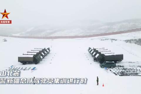 场面霸气！驻香港部队三军联合演练(1)