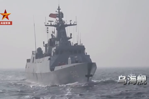 主炮射击！黄海海域多艘护卫舰开展实战化训练