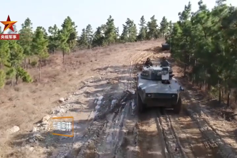 东南密林，山地立体进攻战斗演练火力全开